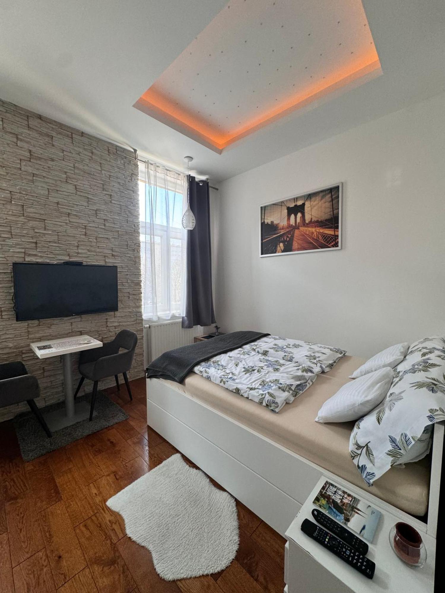 Home1 Apartma