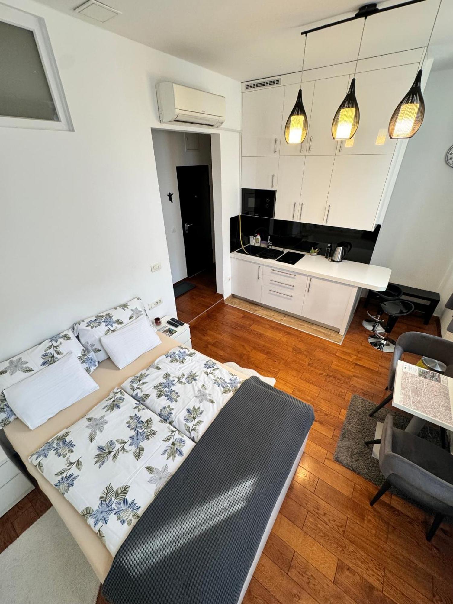 Apartma Home1