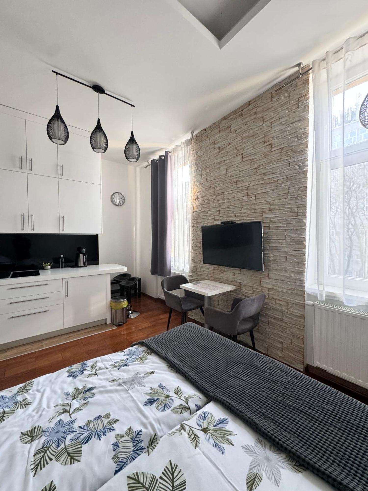 Home1 Apartma