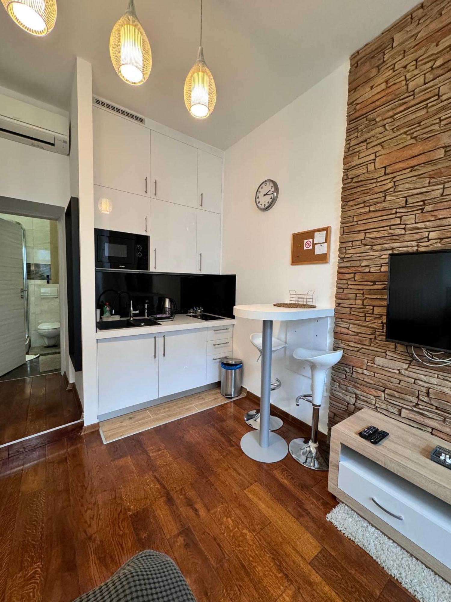 Home1 Apartma